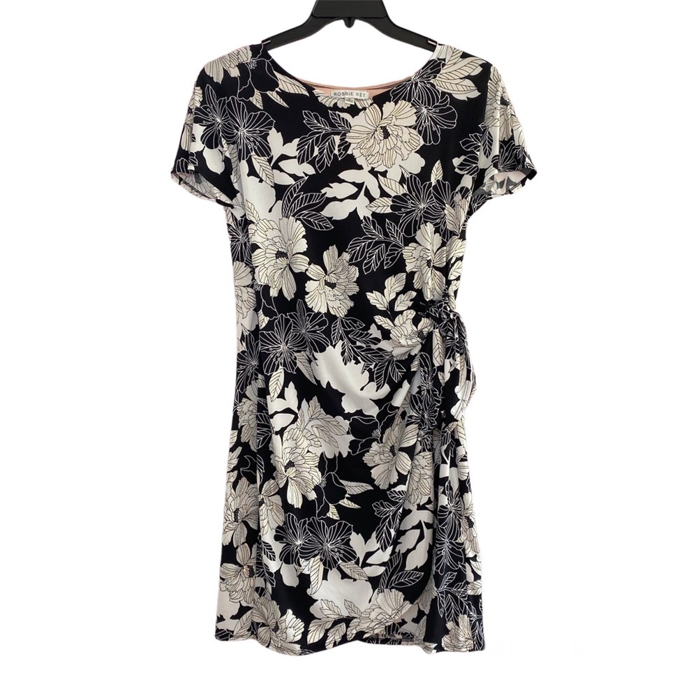 NEW Robbie Bee Floral Wrap Dress size small
